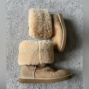 Ugg Australia lace up Adirondack boots, has some wear shown in photos